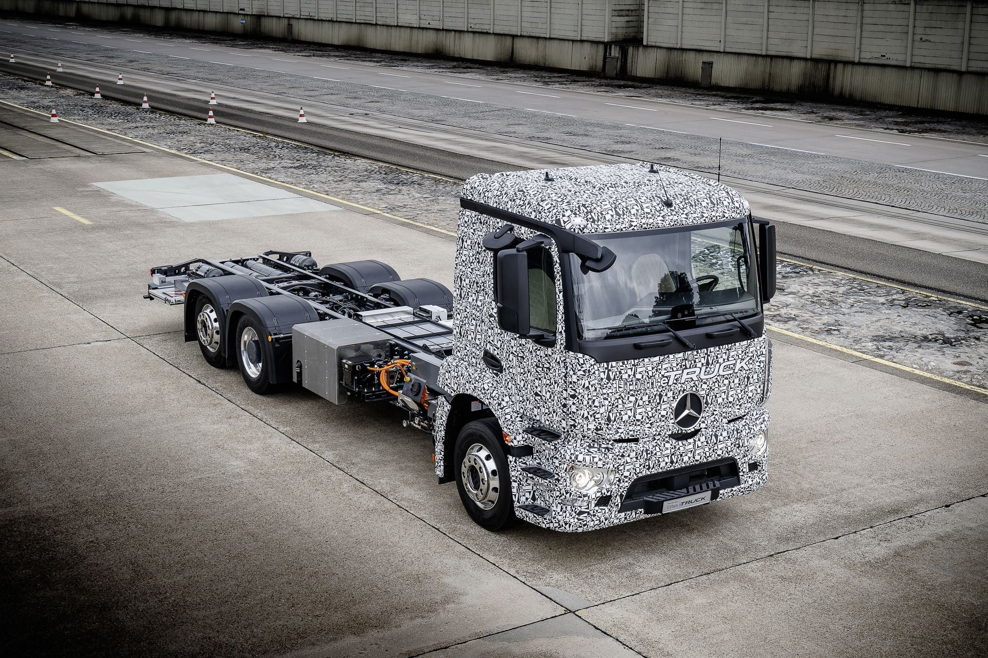 Elektryczna ciężarówka Mercedes-Benz