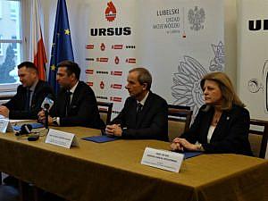 Podpisanie listu intencyjnego pomiędzy spółką Ursus a przedstawicielami dwóch lubelskich uczelni wyższych