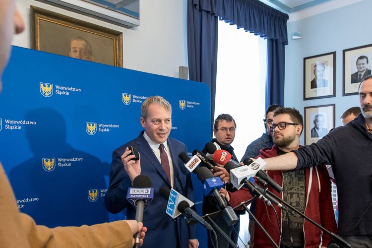 Marszałek Województwa Śląskiego podczas konferencji poświęconej projekcie ustawy antysmogowej dla Województwa Śląskiego