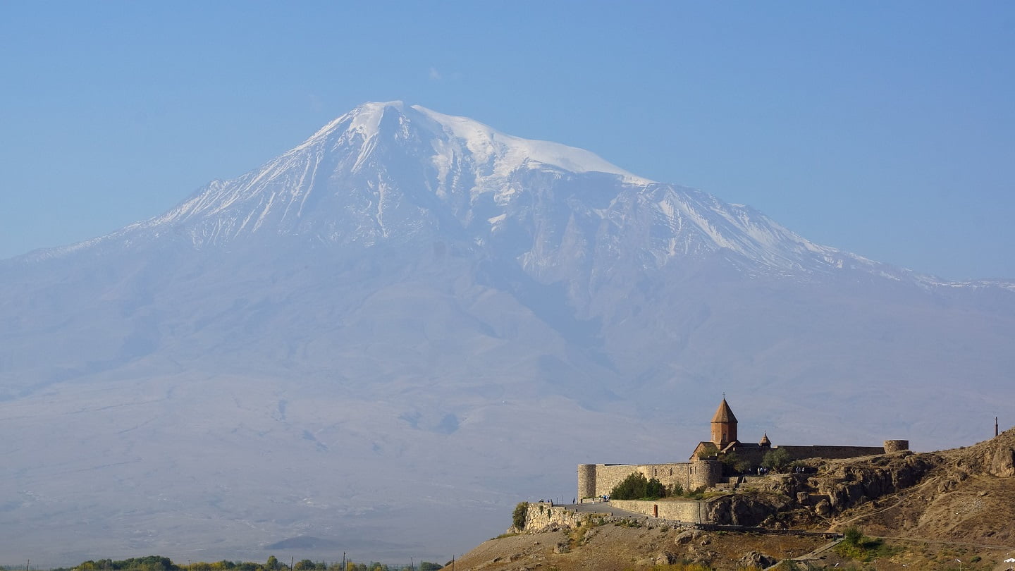 Khor Virap klasztor w Armenii fotowoltaika