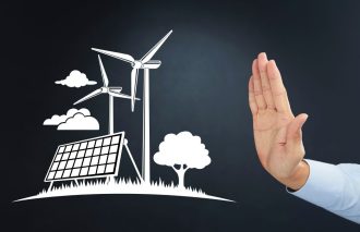 Prezydenckie weto zatrzymało ustawę, która mogła otworzyć nowy rozdział w rozwoju zielonej energetyki w Polsce. Zamiast przyspieszenia transformacji i odciążenia inwestorów mamy polityczny spór o „samowolkę” i biurokratyczne bariery.