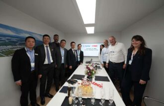 Zespół Longi i Nofar Energy.