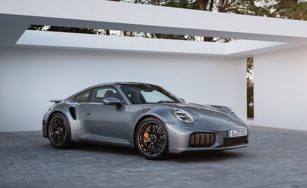 Porsche 911 Turbo S T-Hybrid