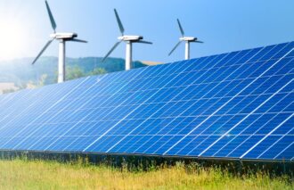 Nowelizacja ustawy o OZE i niektórych innych ustaw ma przyspieszyć inwestycje, uprościć procedury i zwiększyć udział zielonej energii w budownictwie, przemyśle i ciepłownictwie. Nowe przepisy wprowadzą też większą transparentność i kontrolę. Dowiedz się więcej!